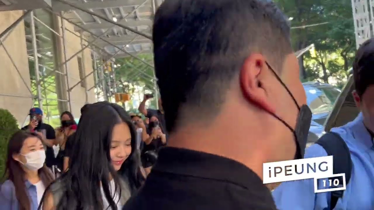 [FAMCAM] 220827  #BLACKPINK   #블랙핑크   #JISOO #JENNIE #ROSÉ #LISA leave the hotel NYC by ipeung110