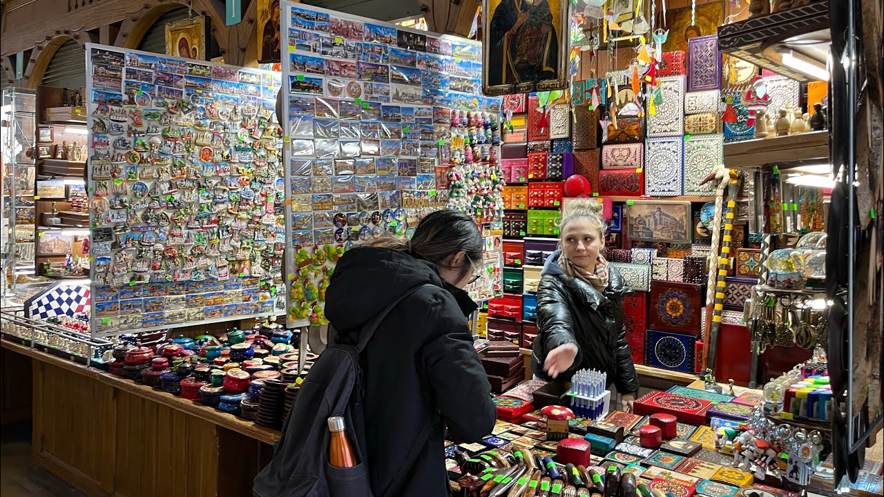 Krakow’s Best Market for Polish Gifts 🎁 from the Cloth Hall (Sukkienice) Easter, 2024