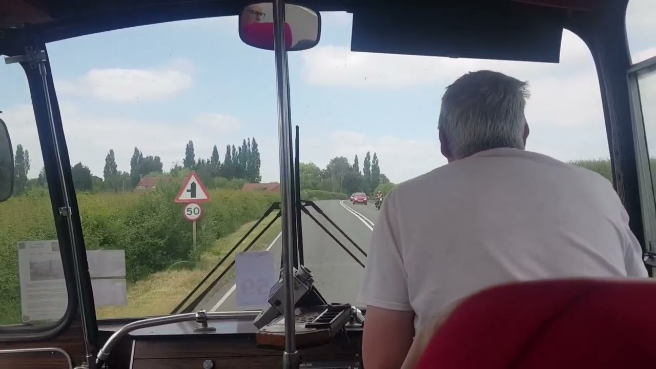 Barton Plaxton Supreme Express III Bedford YMT Part 2