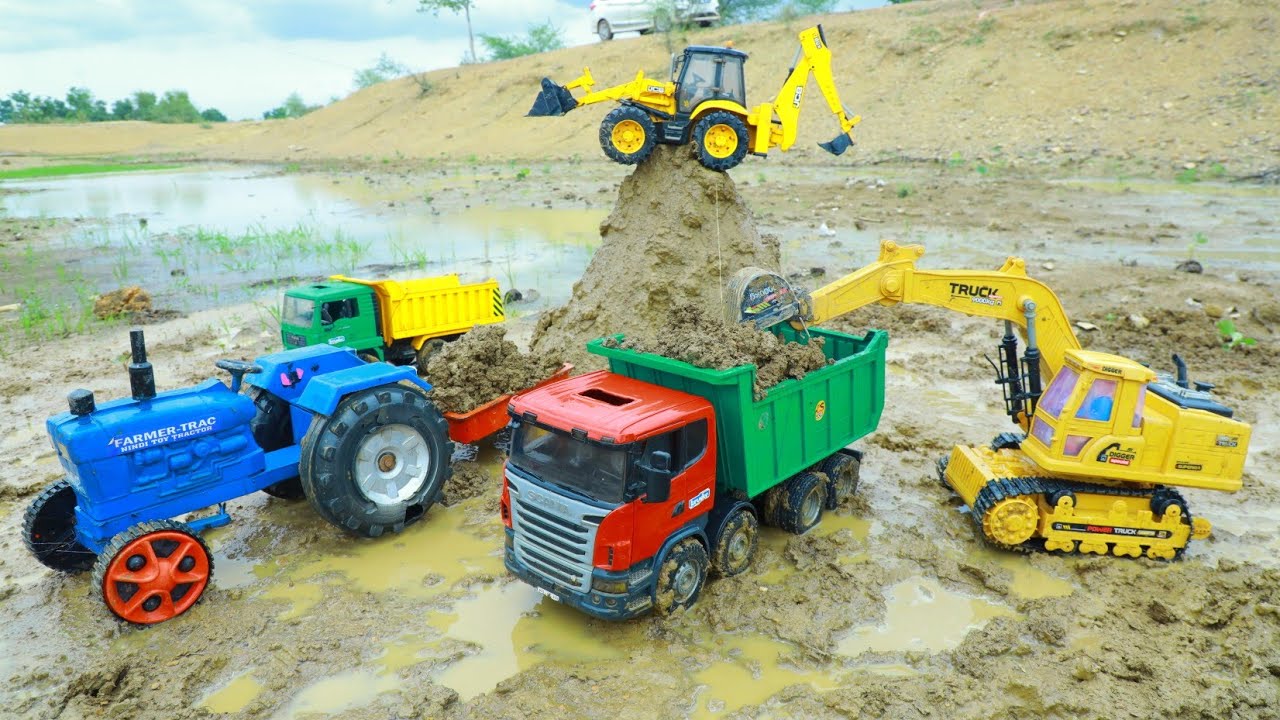Fully Mud Loading JCB Tractor Dumper | Heavy Overloading Truck Accident Pulling Out Tractor ? CS Toy