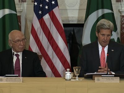 Kerry Meets Pakistan's Foreign Affairs Adviser