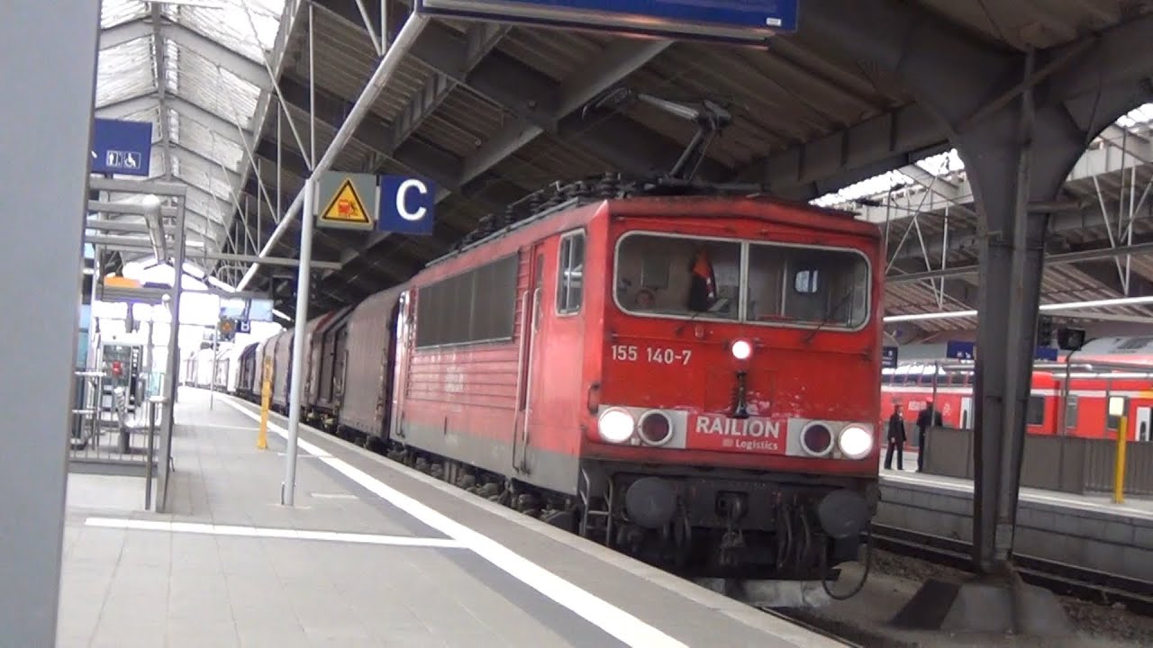 Freight train with DB Railion 155 140 7 passes through Frankfurt station #155 #cargo #trainspotting