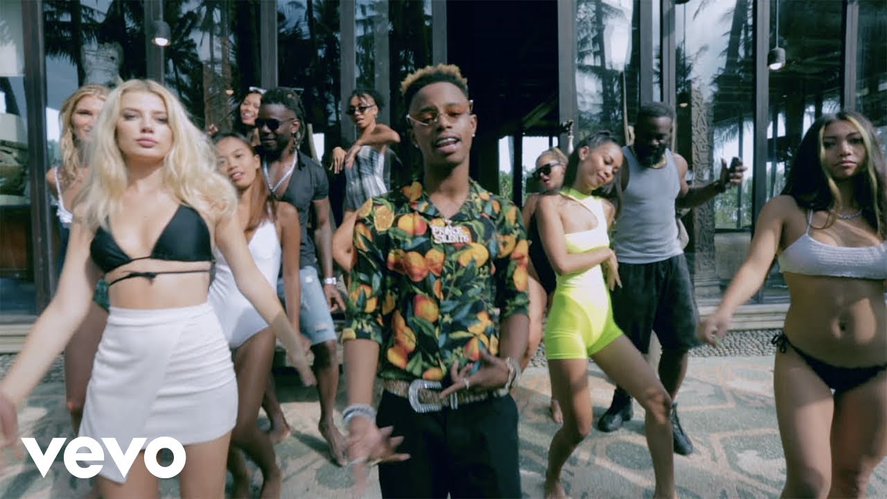 Silent&oacute; - Loving You (Official Video)