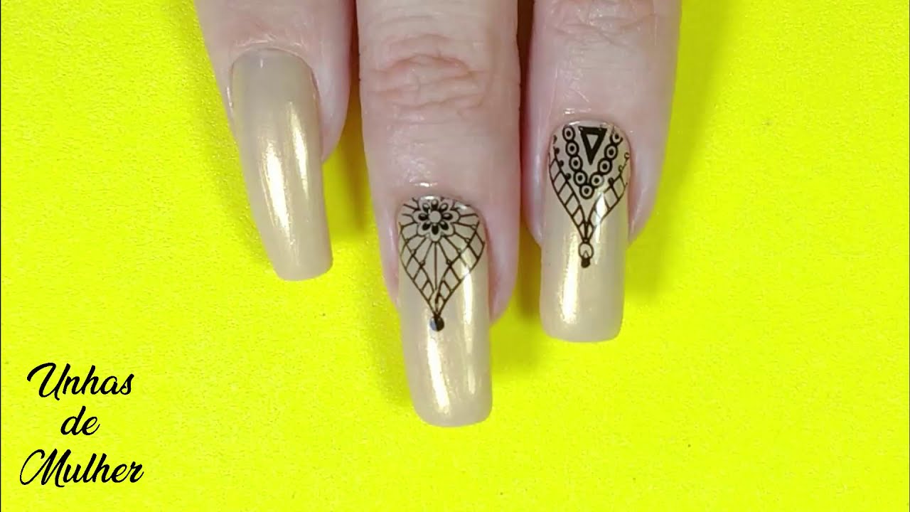 Unhas decoradas com Mandala - Placa para carimbo de Unhas modelo UM-057 - Unhas de Mulher
