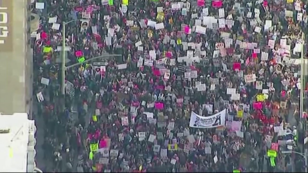Large crowds rally in Los Angeles's Women's March