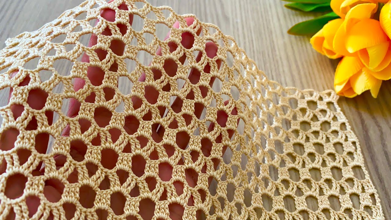 CROCHET DAZZLING Easy and Stylish Blouse, Tunic, Runner Pattern