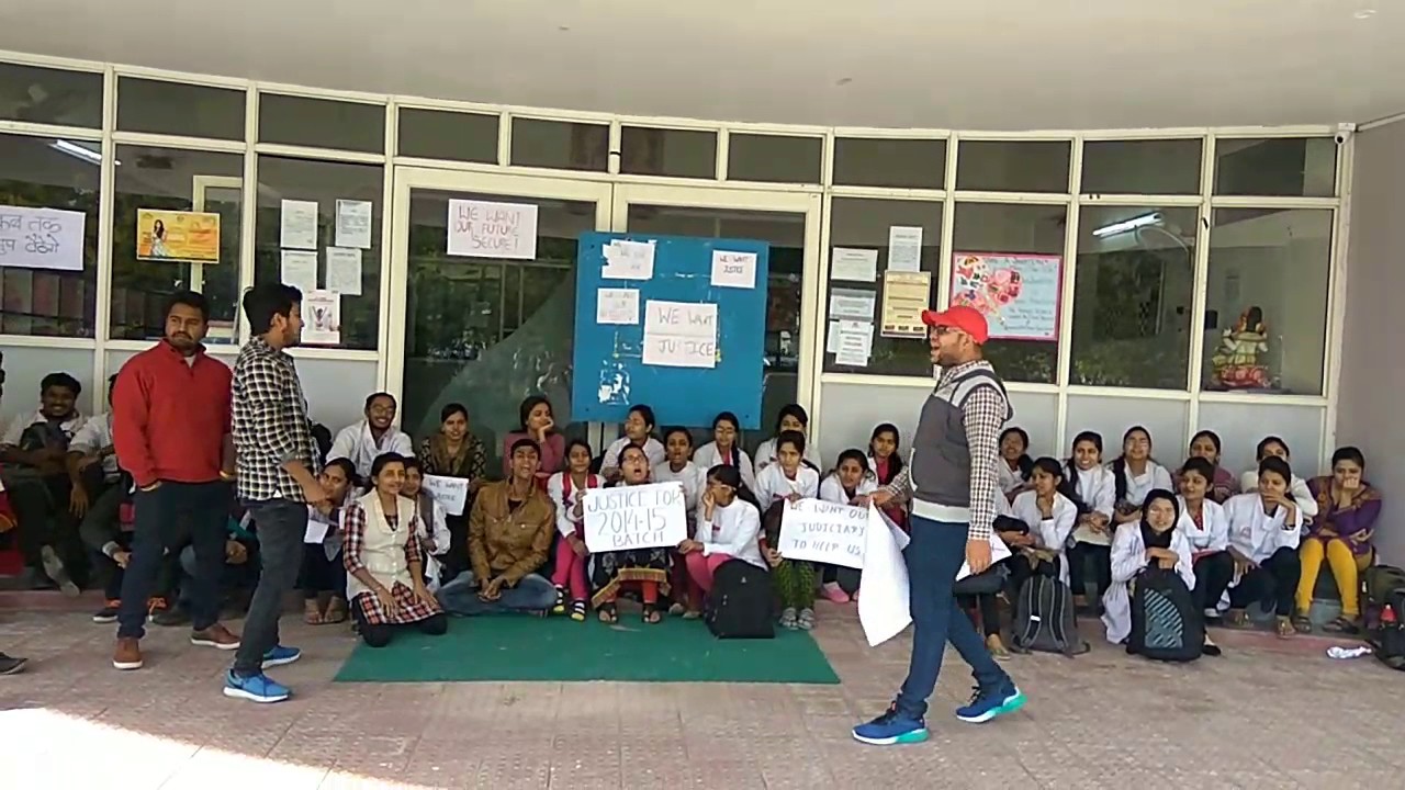 Mansarovar students against the injustice done to them for admissions