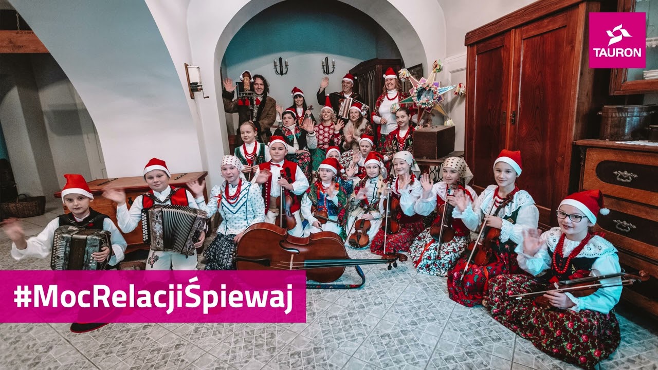 #MocRelacjiŚpiewaj „Św. Scepon po kolyndzie rod chodził”.