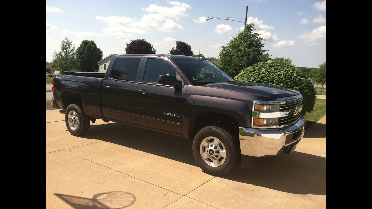 2015/2016 Chevrolet Silverado 2500 HD 6.0L V8 Start-Up, Exhaust, Tour, and Review
