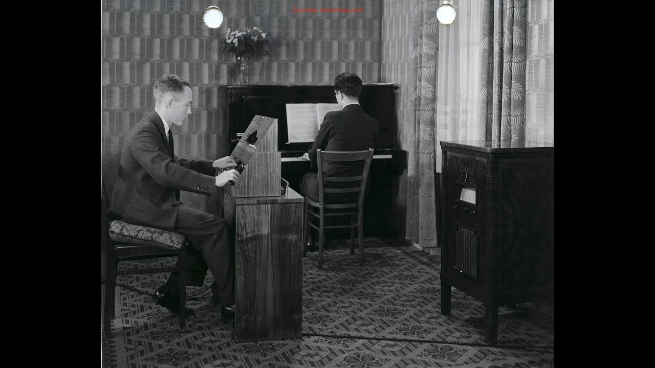 Oskar Sala's Mixtur-Trautonium. Tom Rhea on NPR re Sala's death in 2002.