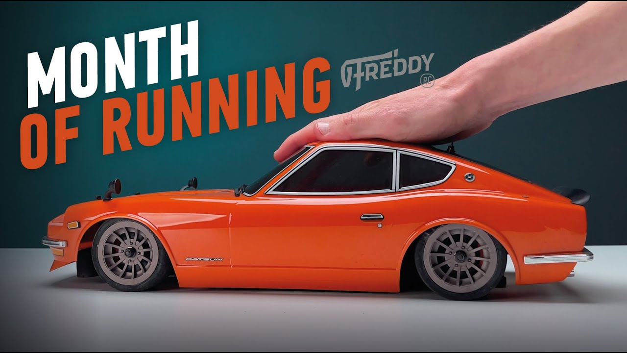 Five collisions! This remote control car are pretty strong! Datsun 240Z by Team Associated