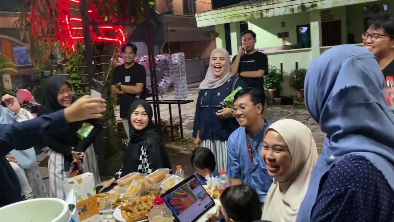 BUKBER KELUARGA