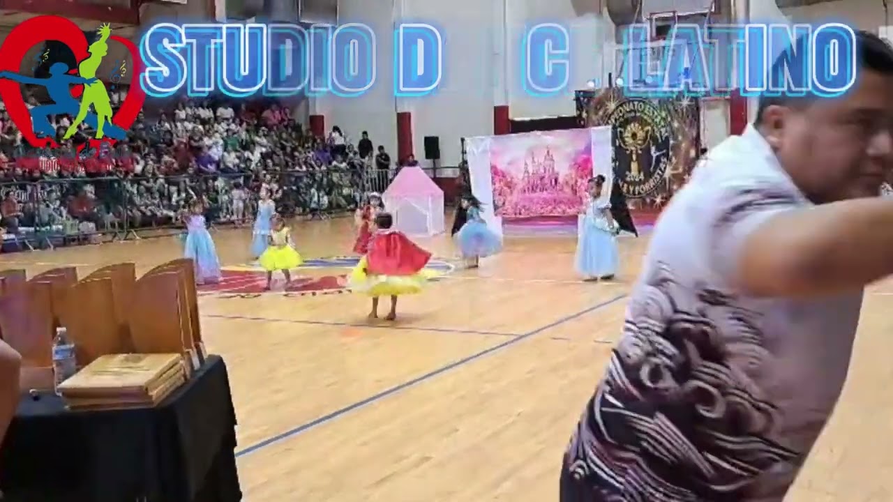 las mas peques de Studio dance latino