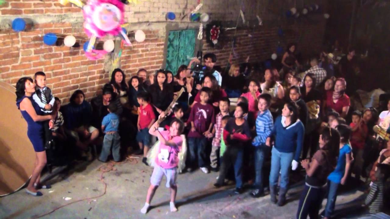 Pastel de Rayo McQueen y Piñatas - Fiesta de cumpleaños Javier Emiliano