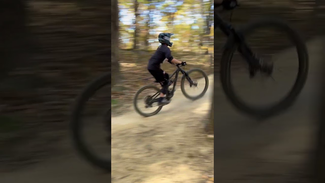 I almost crashed 😭 #bike #dhbike #dh #mtbdh #mtb #mountainbike #mountaincreek