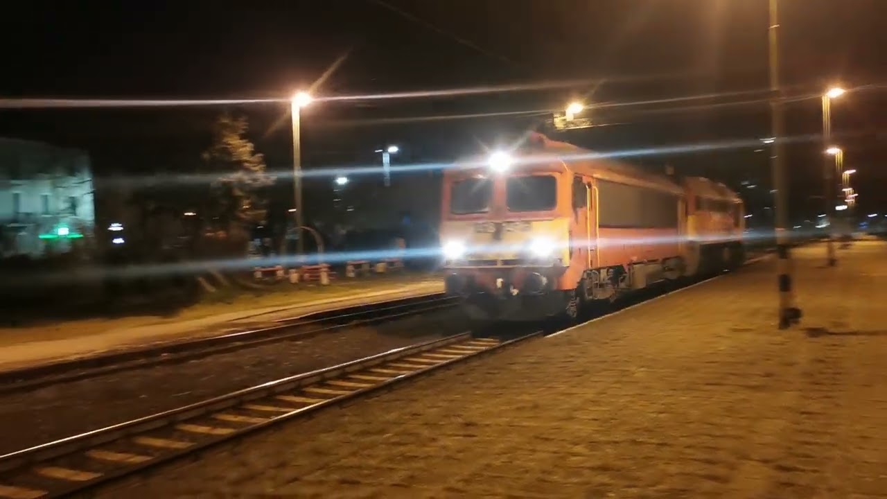 418 149+628 308 Balatonalmádiban