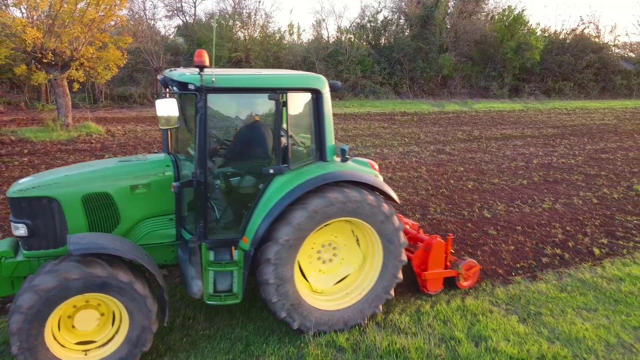 JohnDeere 6220