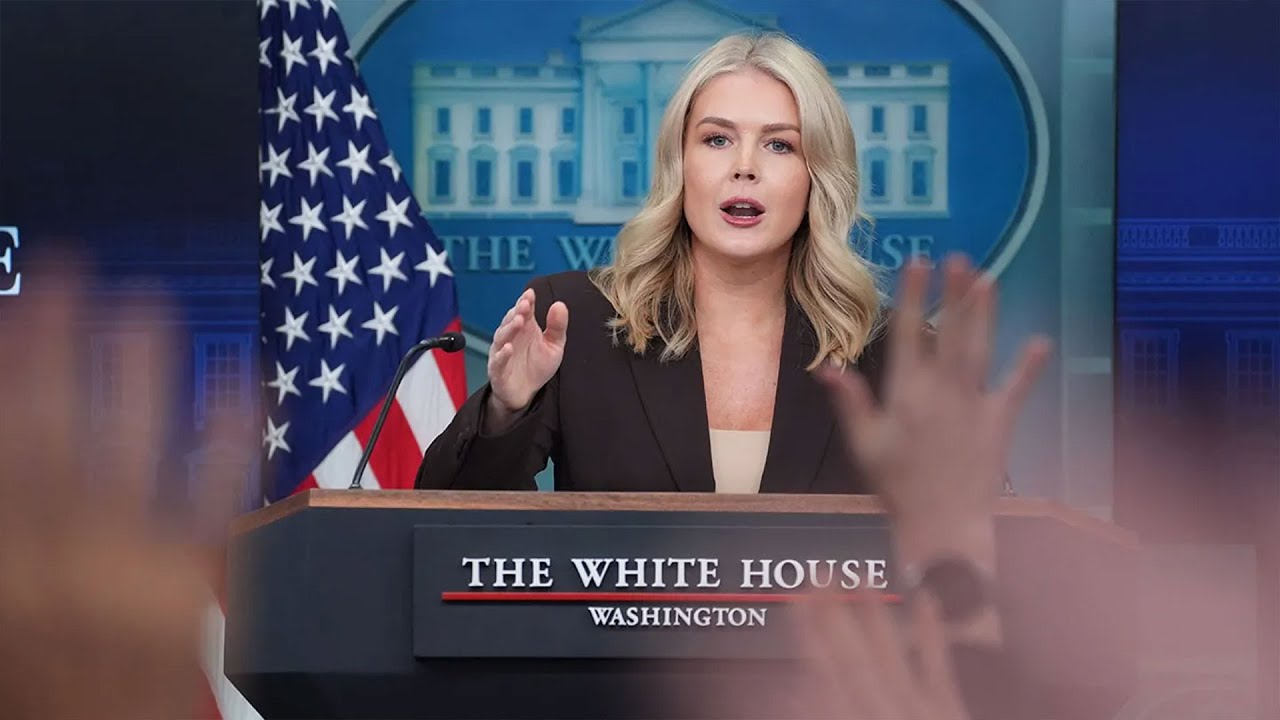 Кэролайн Ливитт раскритиковала репортера HuffPost, призвав прекратить отправлять ей &laquo;ерундовые&raquo; в...