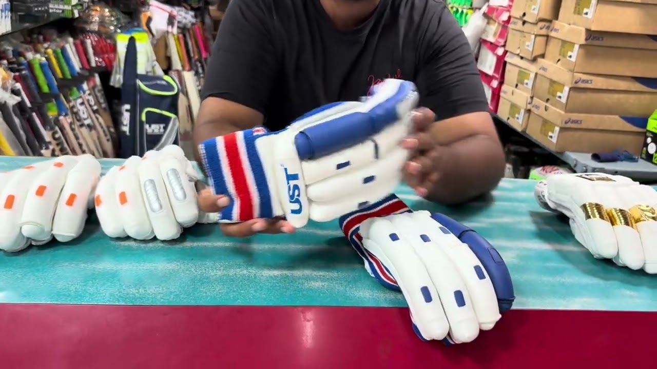 UST 🏏Premium 👌Cricket 🏏Batting Gloves 🧤 | Perfect Blend of Comfort & Style👌🤩