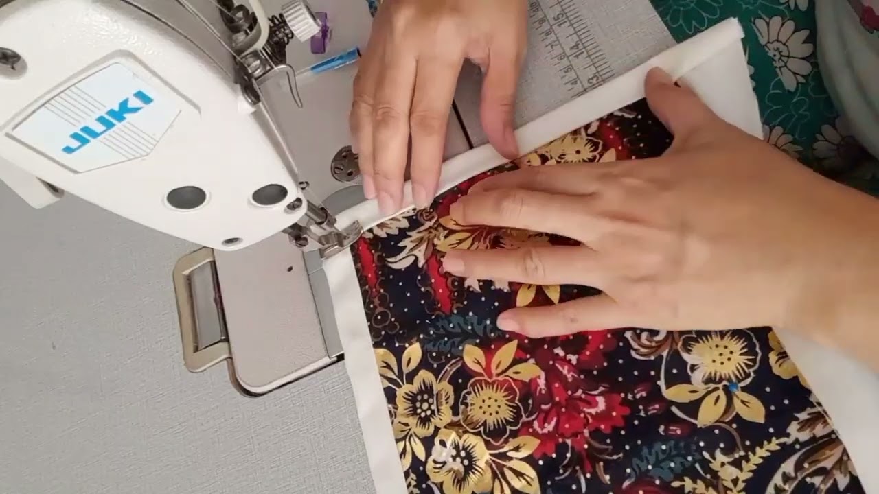 Self-binding placemat, easy sewing.  #sewingtutorial #placemattutorial #selfbinding