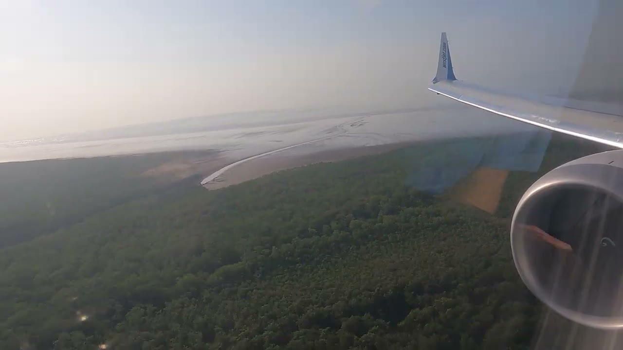 Westjet 737 MAX 8 landing at Tocumen International Airport Panama(PTY)