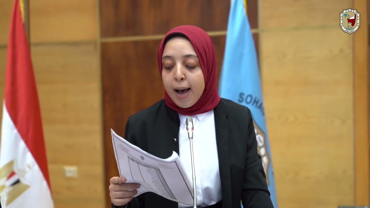 رئيس جامعة سوهاج يشهد حفل عيد الخريجين لطلاب الدفعة الخامسة بكلية الصيدلة
