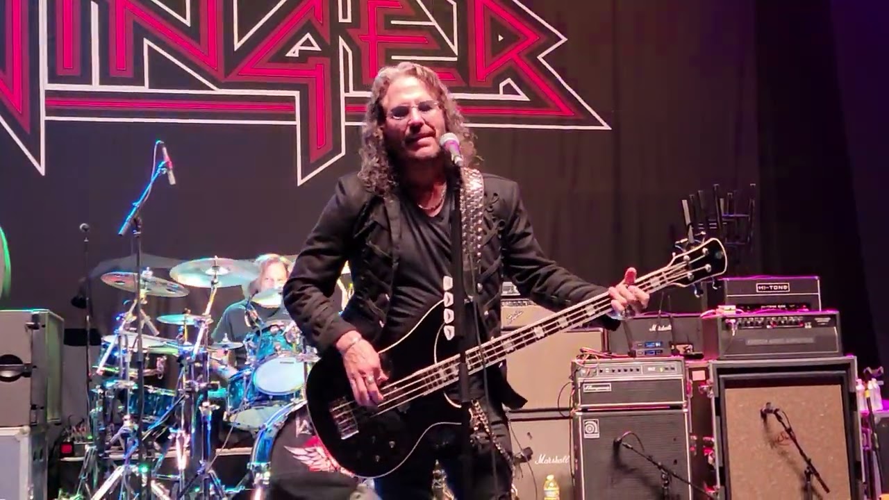 Winger - Seventeen Part II - Live Keswick