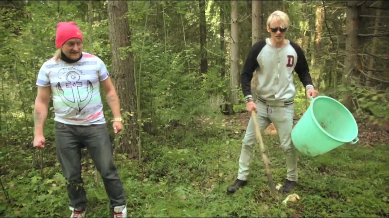 Duudsonit Tuli Taloon - Ulkohuussin tyhjennys