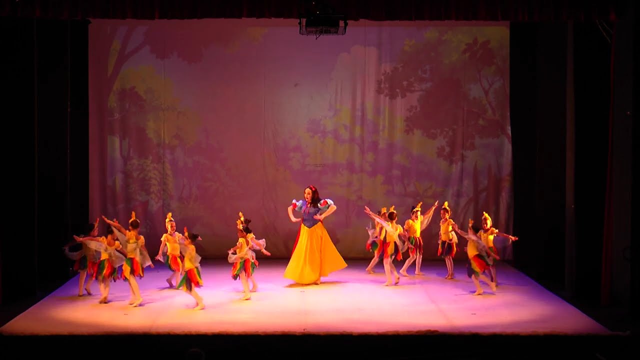 BRANCA DE NEVE E OS SETE ANÕES - Dança Ourinhos 2024 - Escola Municipal de Bailado - Elenco 2