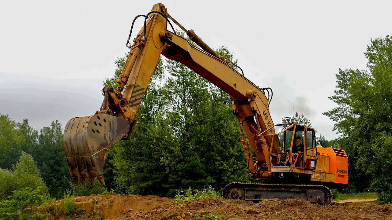 DDR Kettenbagger Nobas UB 1233 30t
