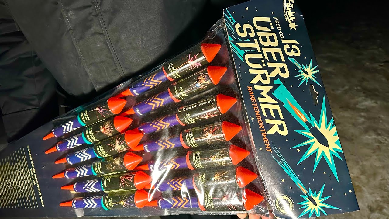 13 ÜBER STÜRMER von FUNKE FEUERWERK | HEFTIGE F2+ Raketen mit Epischem Aufstieg | SILVESTER RAKETEN