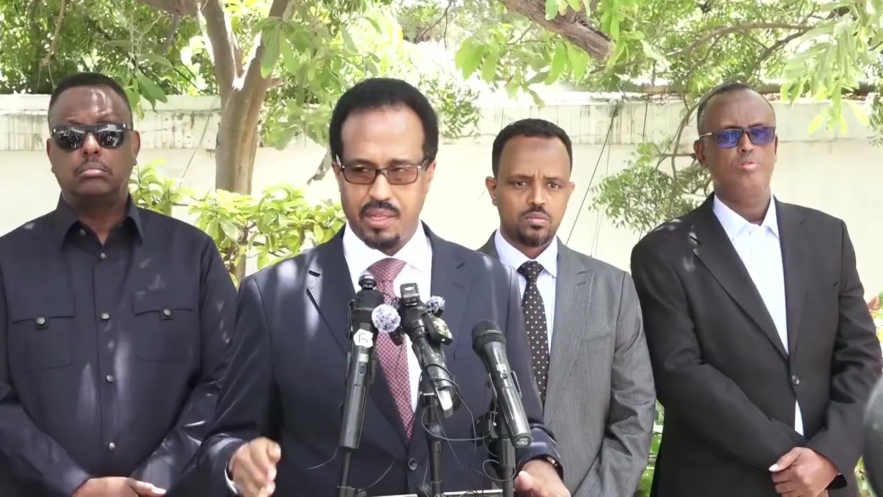 Wasiir Jamaal: “Ganacsatada Soomaaliyeed ha iska ilaaliyaan kooxda khawaarijta lacagaha ay qaadayaan
