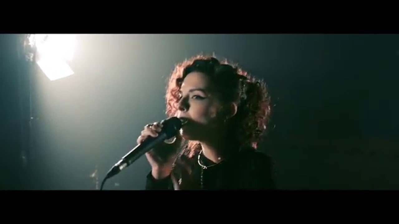 BB Diamond - Teardrops - Cover (Live) at Viber Presents