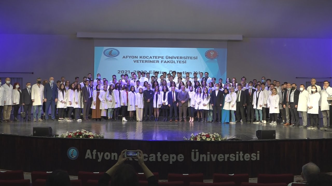 Afyon Kocatepe Üniversitesi Veteriner Fakültesi “Beyaz Önlük Giyme Töreni” 9 Kasım 2021