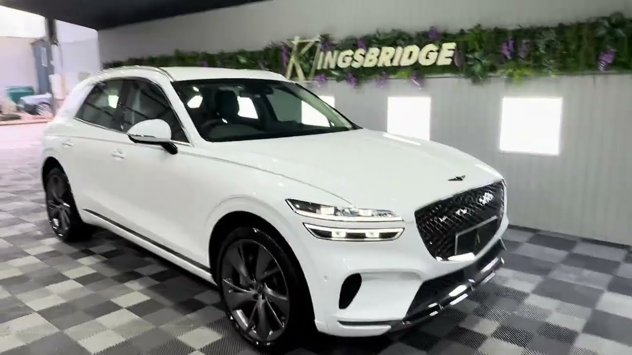 2022 GENESIS GV70 2.5 Petrol Turbo LUXURY 4WD 300 BHP Pearl Uyuni white + &pound;5k Innovation pack