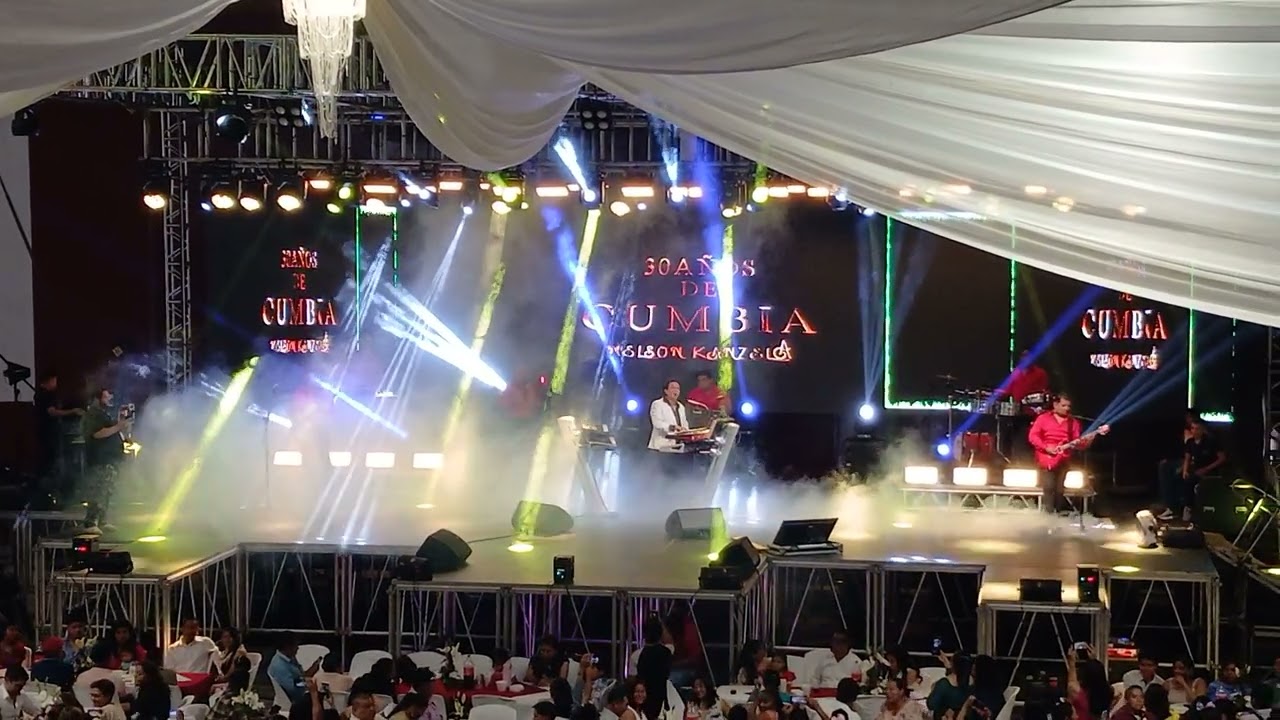 Baile de 14 de febrero en bodas Colectivas