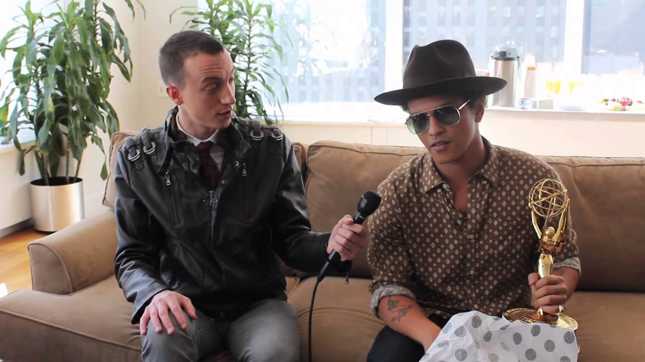 BRUNO MARS exclusive ONE on ONE with Jeffrey. Part 2