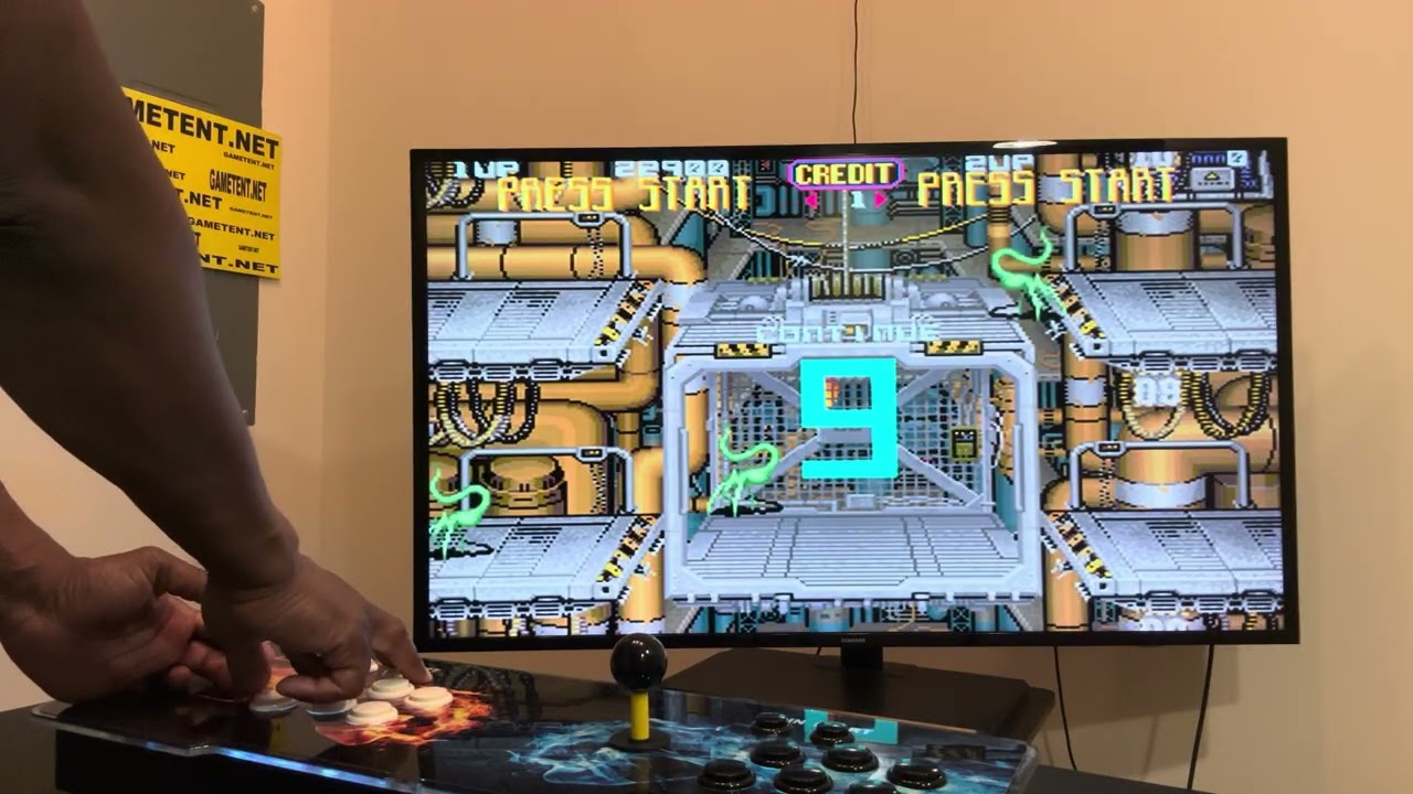 Aliens live gameplay