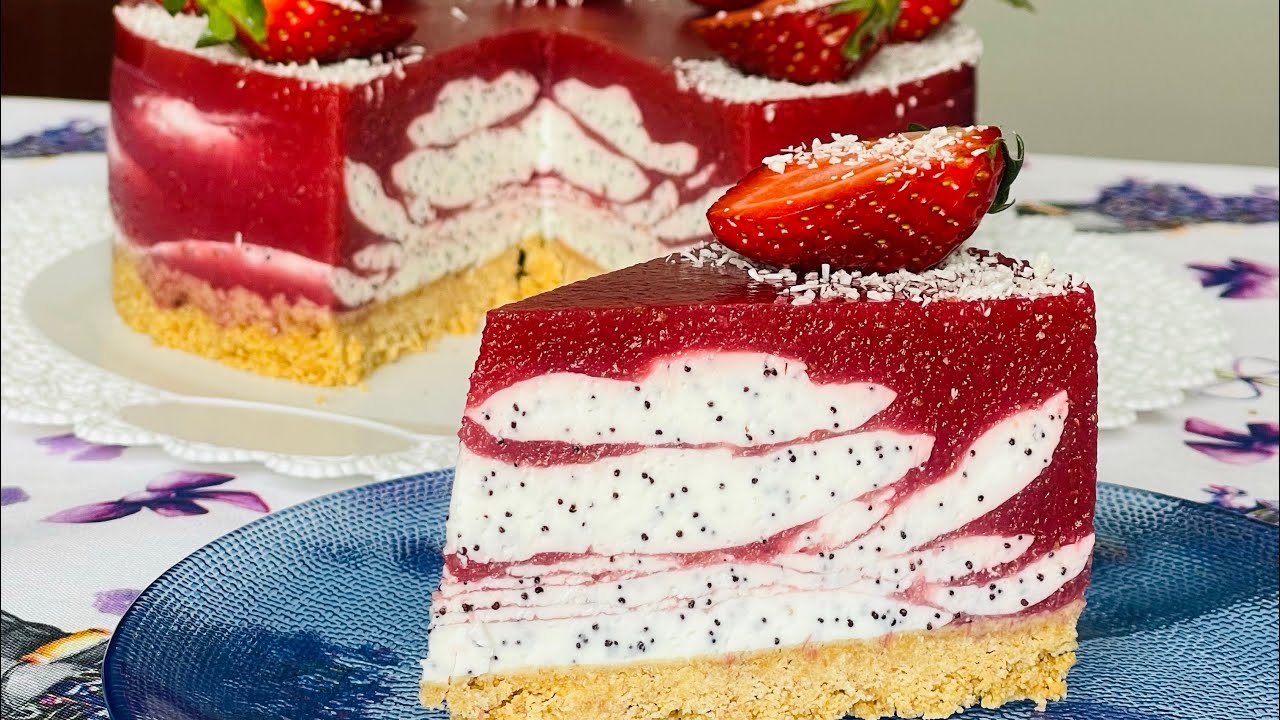 Cheesecake fără coacere cu br&acirc;nza, mac și căpșuni/Cheesecake senza cottura con papavero e fragole
