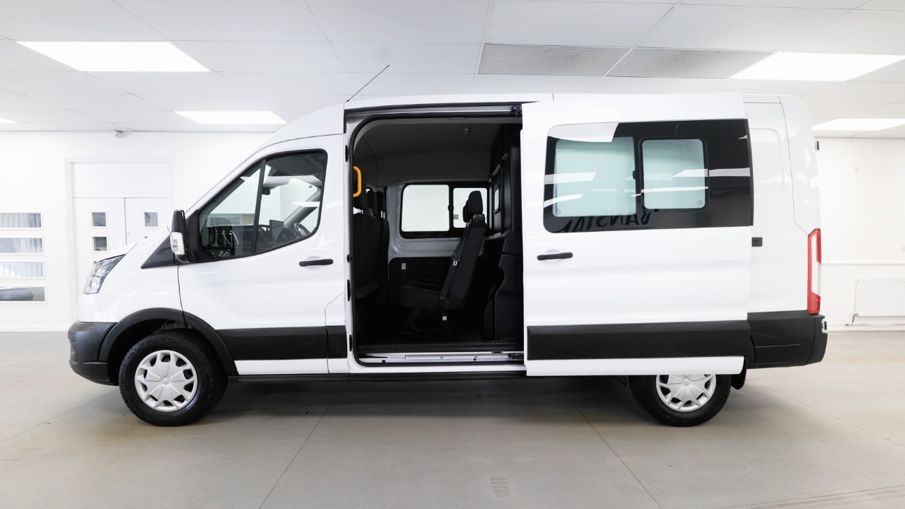 Ford Transit 350 2.0 Trend Edition Ecoblue 130 BHP L3 Long Wheelbase Crewcab - LF24 SJW - VanStar