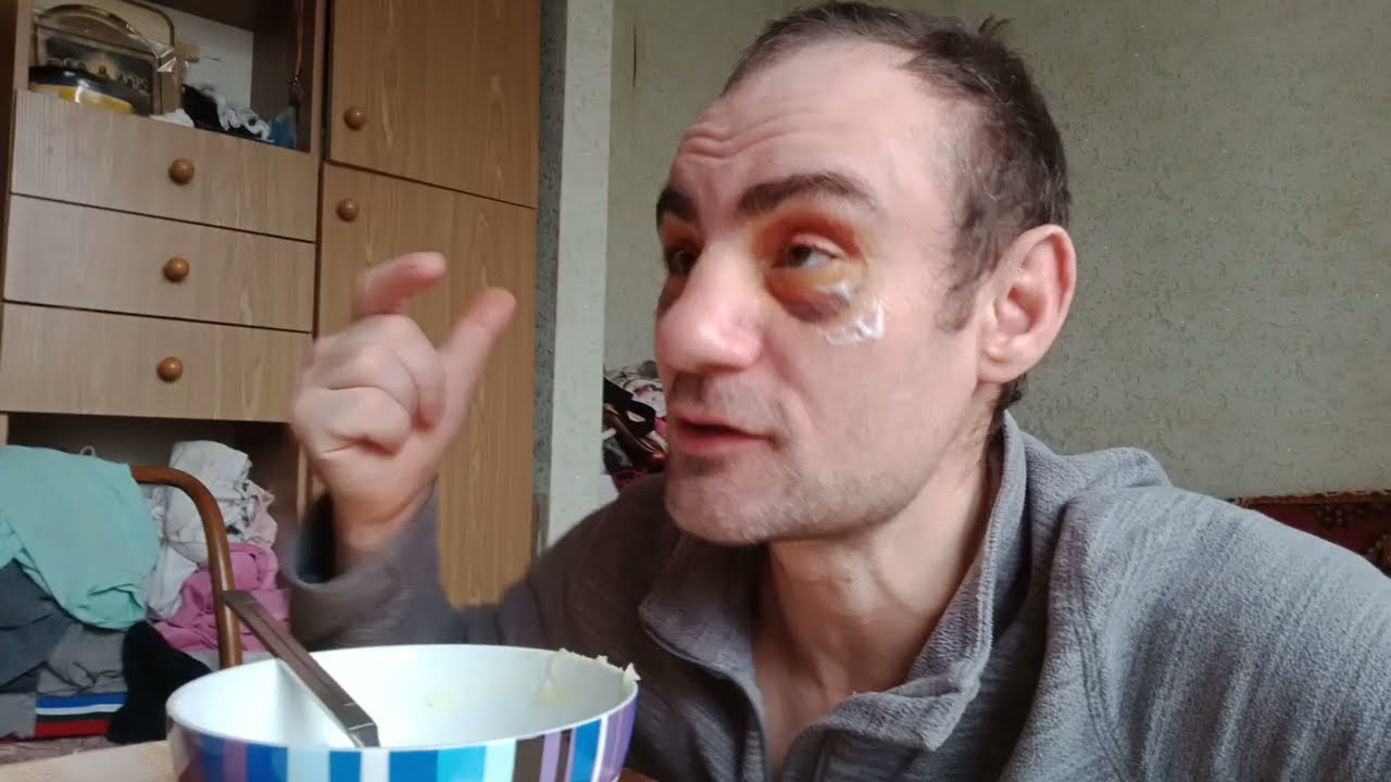 БУДНИЙ ДЕНЬ КАНАЛ ИЛЬЯ И ЛИДА / СОБИРАЮСЬ ДЕЛАТЬ ОТКОСЫ НА ДВЕРЬ/ ИЛЬЯ ЛЕБЕДЬ НОРМАЛЬНЫЙ ПАРЕНЬ