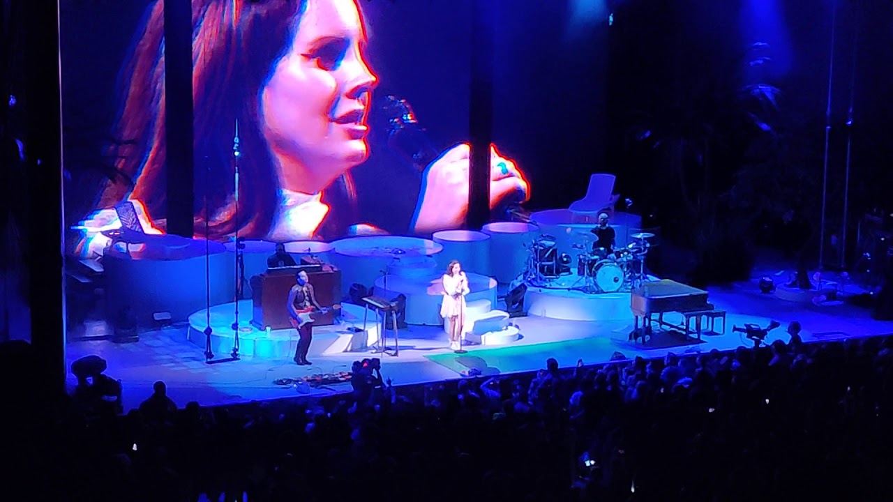Shades of Cool (Live in San Diego) - Lana Del Rey - NFR Tour