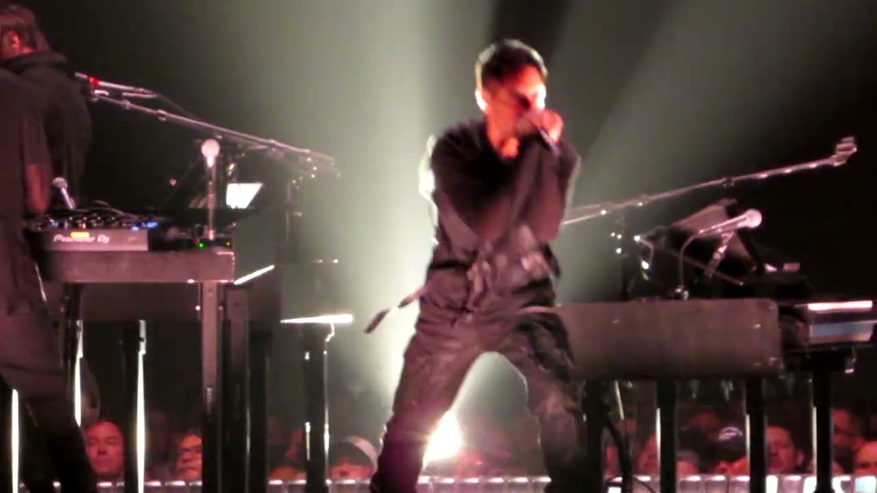 Nine Inch Nails - Peel it Back Tour - Live at the Oakland Arena - Oakland, CA - 08/06/25 - FULL SET