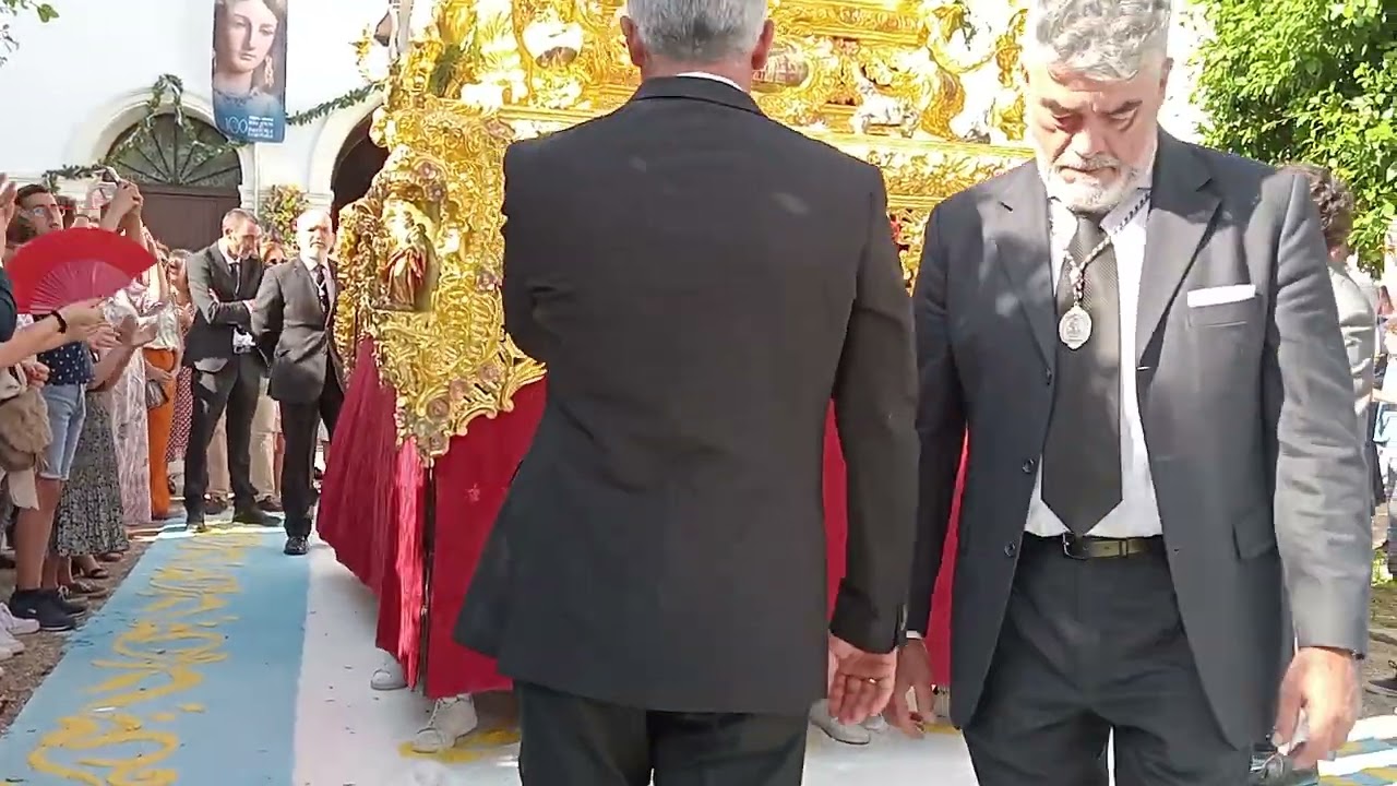 salida de la divina pastora de capuchinos ( completo ) .