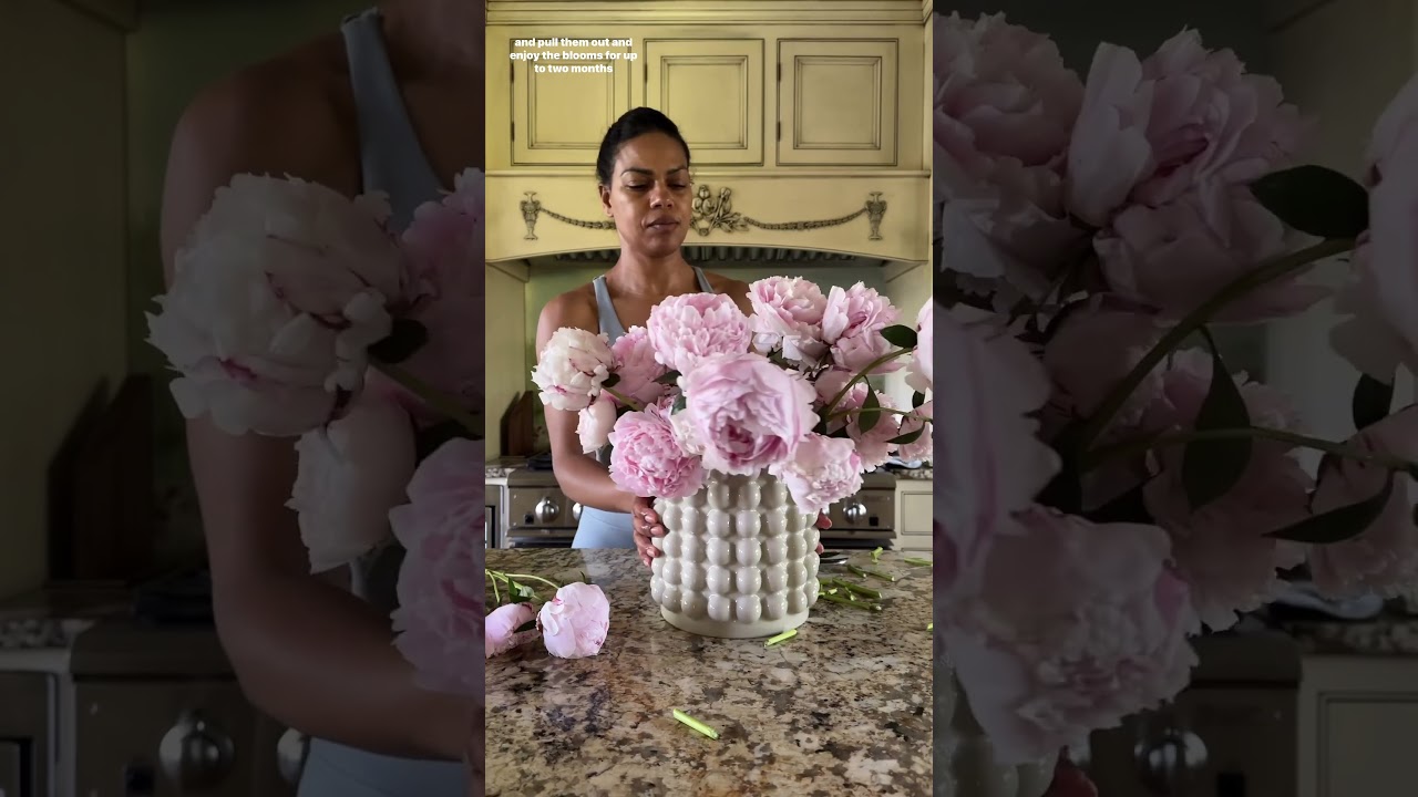 HOW TO: Preserve your peonies! #flower #tipsandtricks #summerflowers