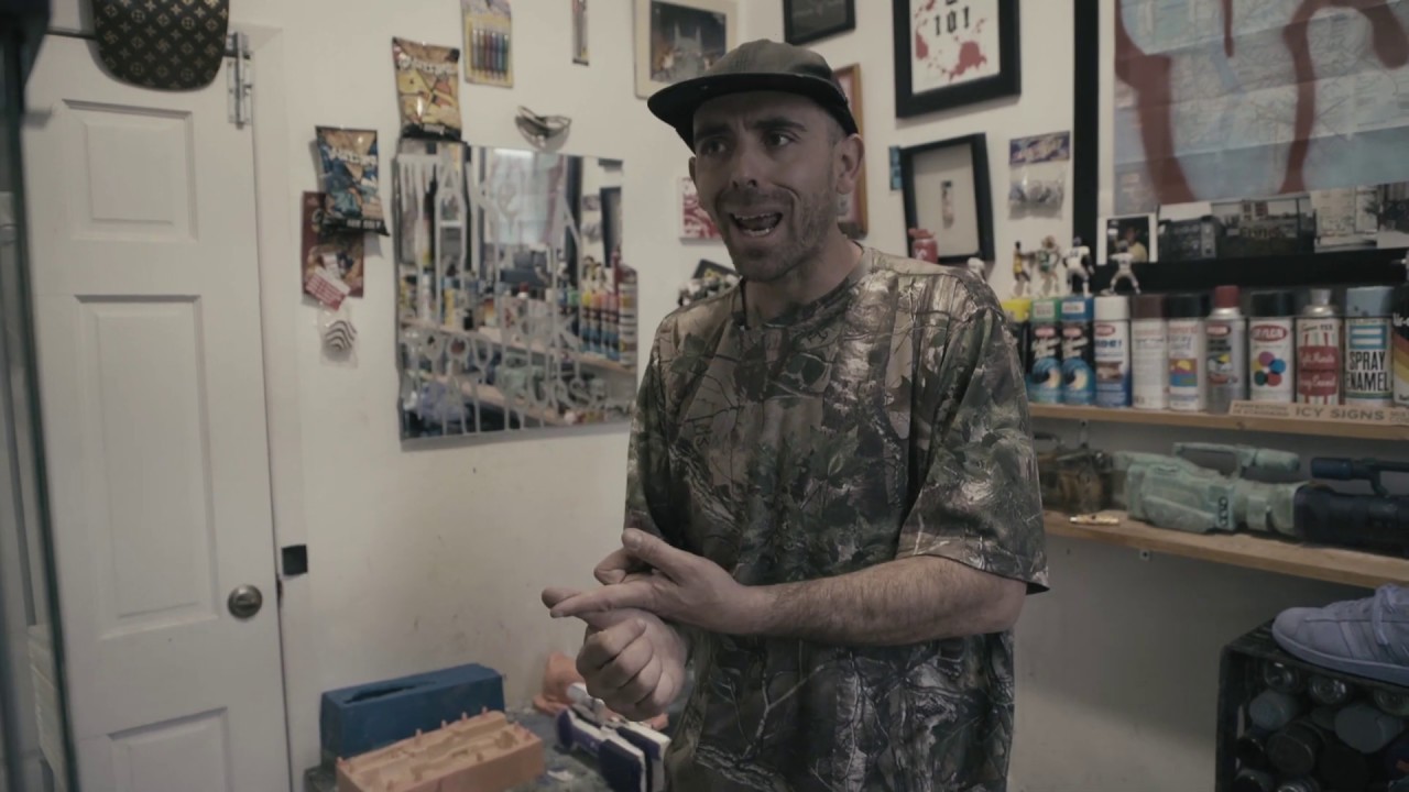 Lurker Lou and the Purple Shoe