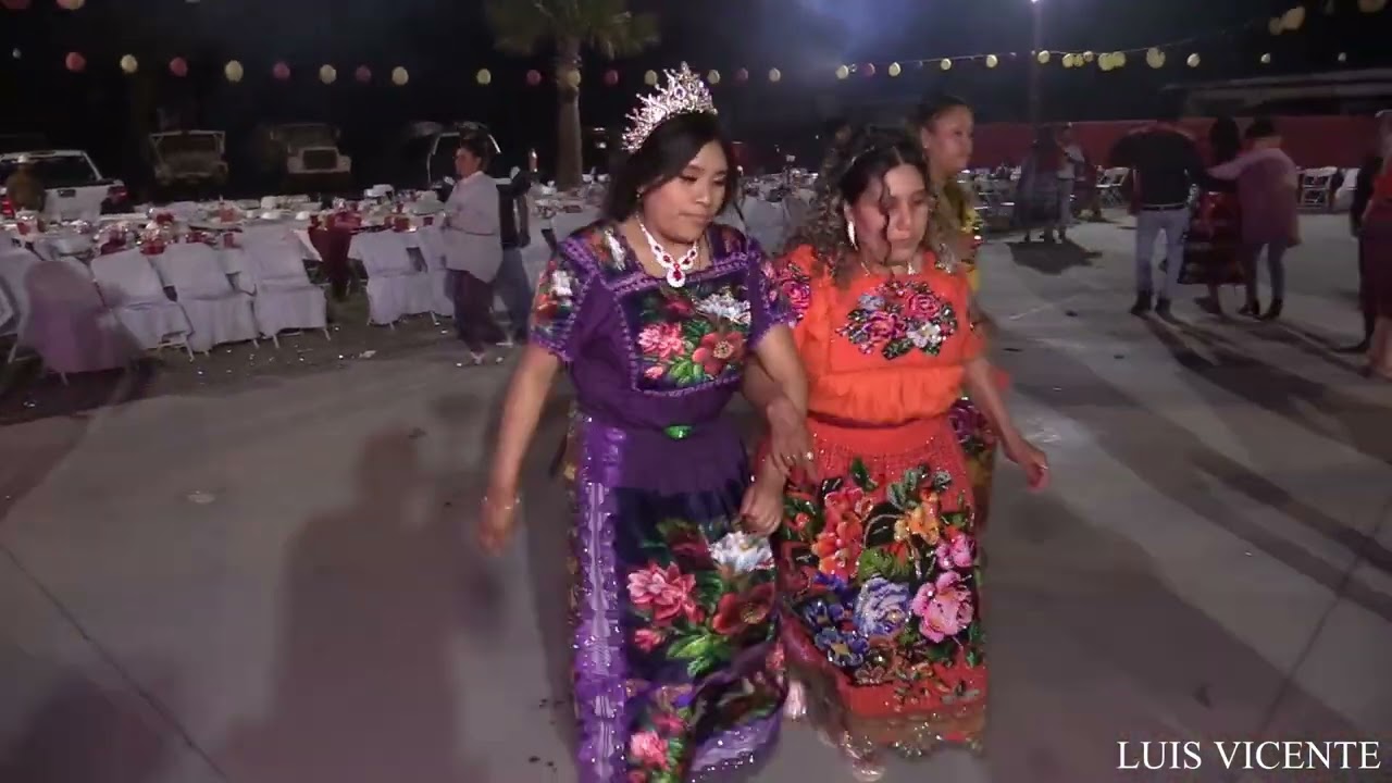 Toro Pinto y Corpus - Aventureros Los Principes De La Musica Purhepecha Vivo