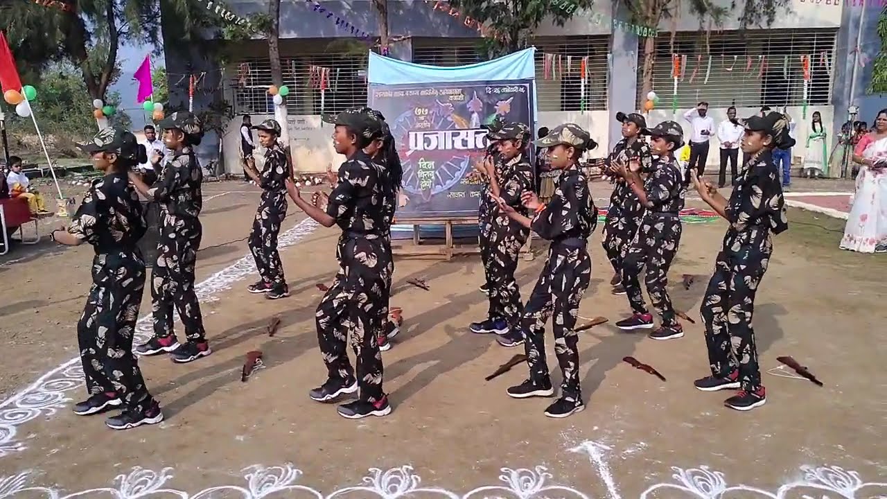 उरी हल्ला: शहीदाच्या पत्नी व मुलीचा टाहो! प्रजासत्ताक दिन हृदयस्पर्शी नाट्य! आश्रमशाळा कनाशी,Kanashi