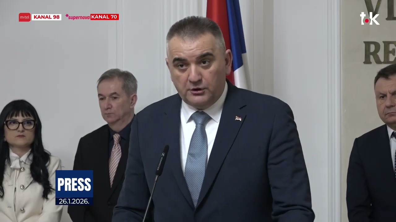 Minić: Traktori za koje je Vlada dala 40% neće doći pred Vladu!