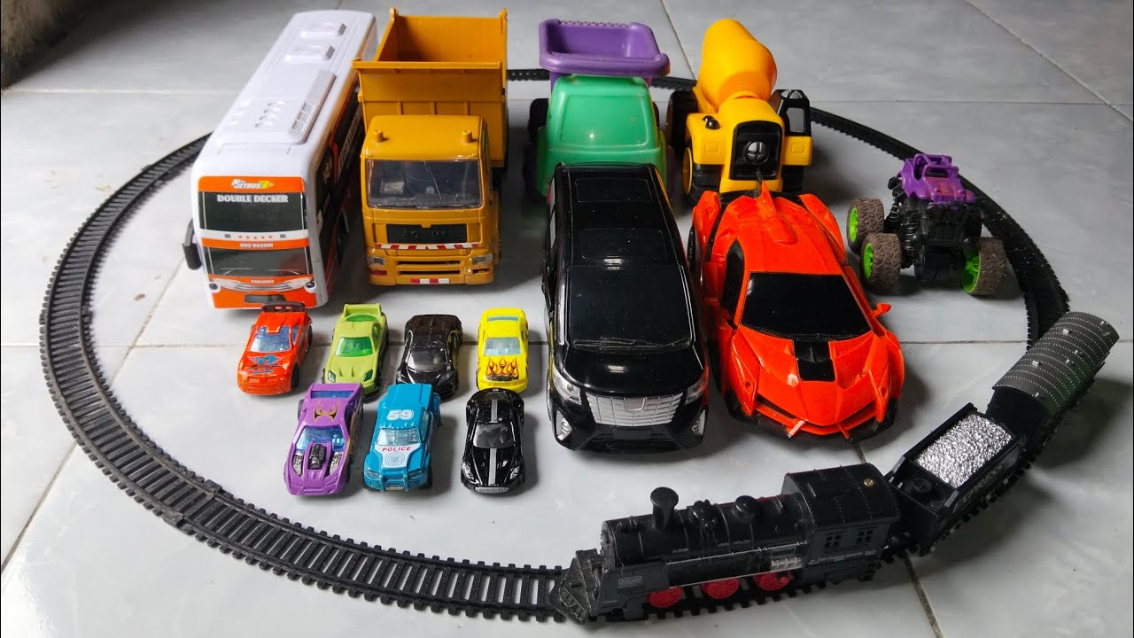 Kereta api bus telolet Basuri mobil Alphard mobil Lamborghini truk dump truk mixer